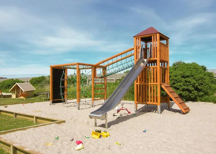 4 Star In 度假居 Thyborøn